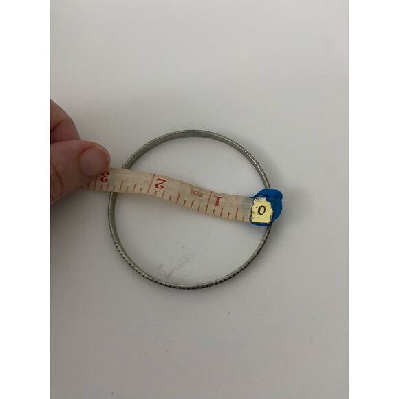 etched bangle bracelet - Picture 5 of 5